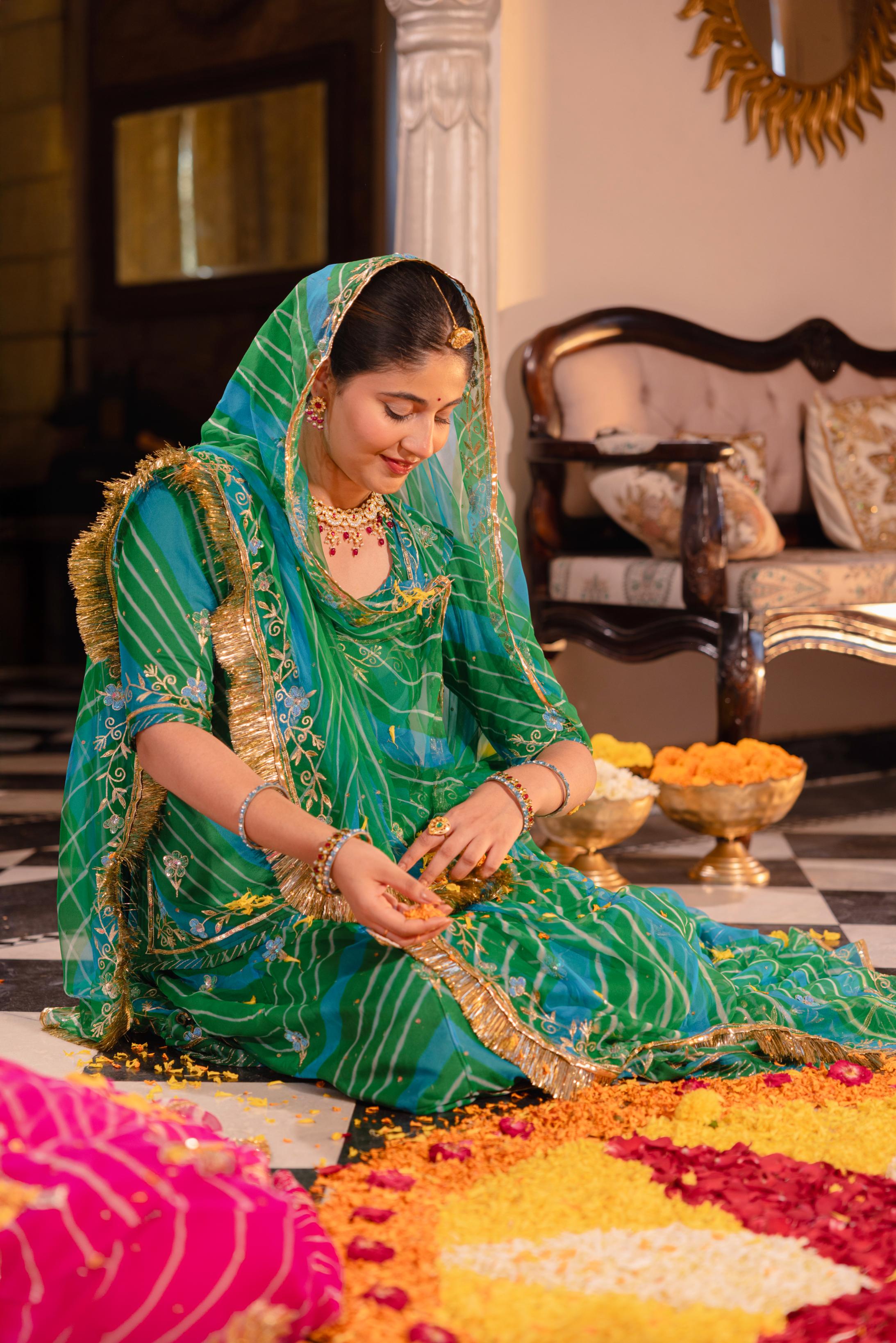 Green 20 grms Pure Georgette Aari Tari Handwork Poshak (Unstitched)