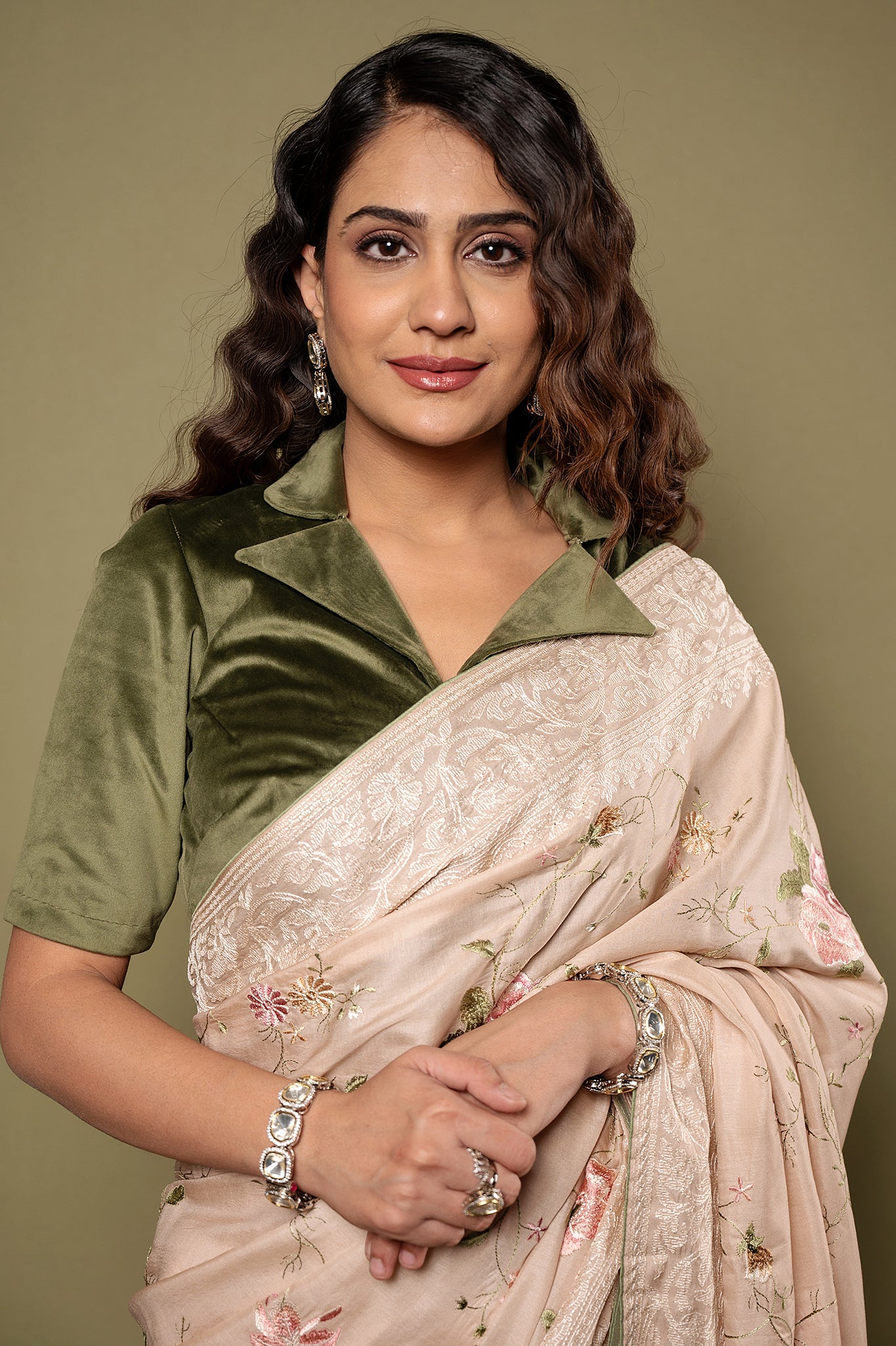 Cream Tashar silk resham jaal handwork saree