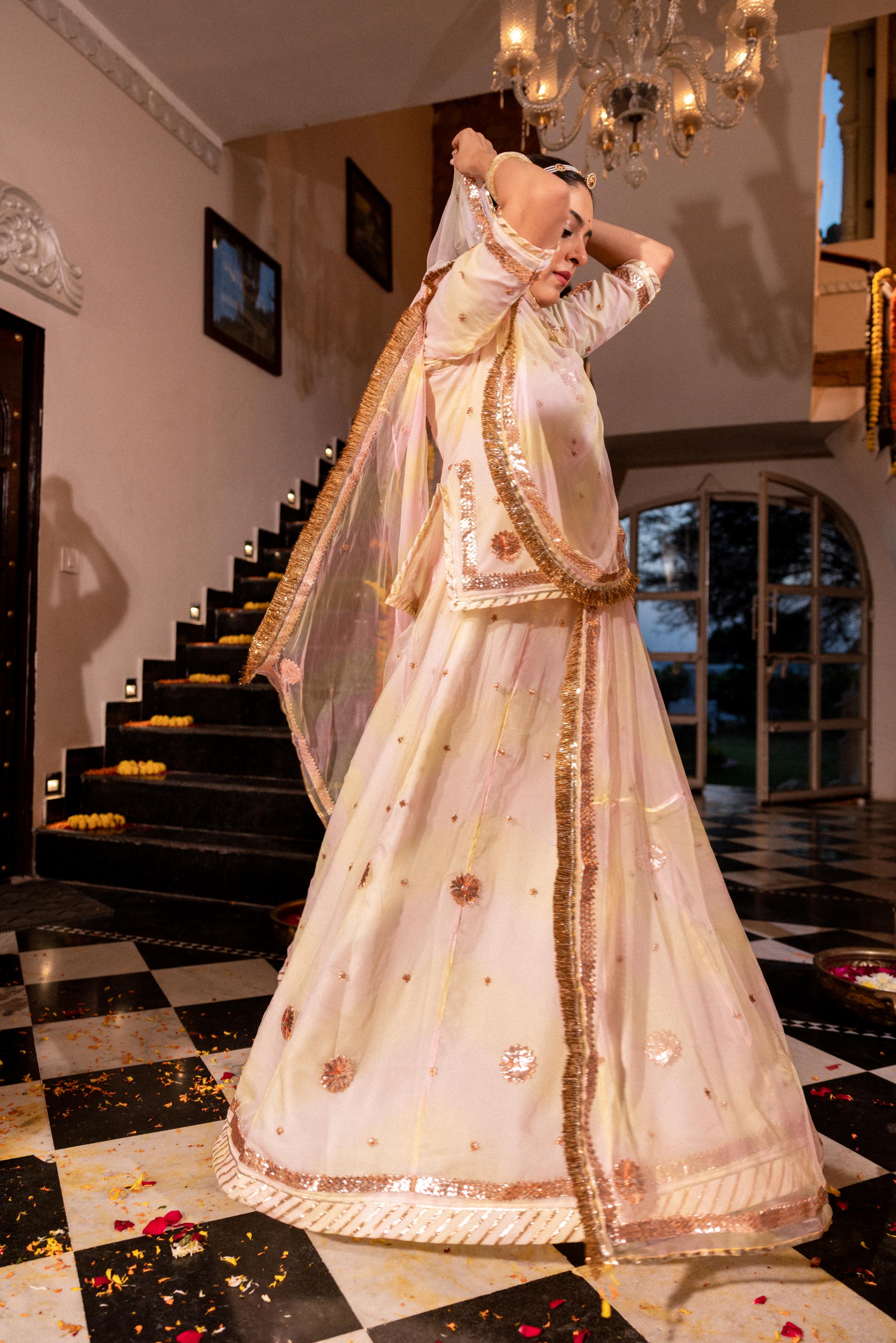 Samundar Leher   20 grms Pure Georgette Copper Laffi Champa Ginni Phool  Handwork   Poshak (Unstitched)