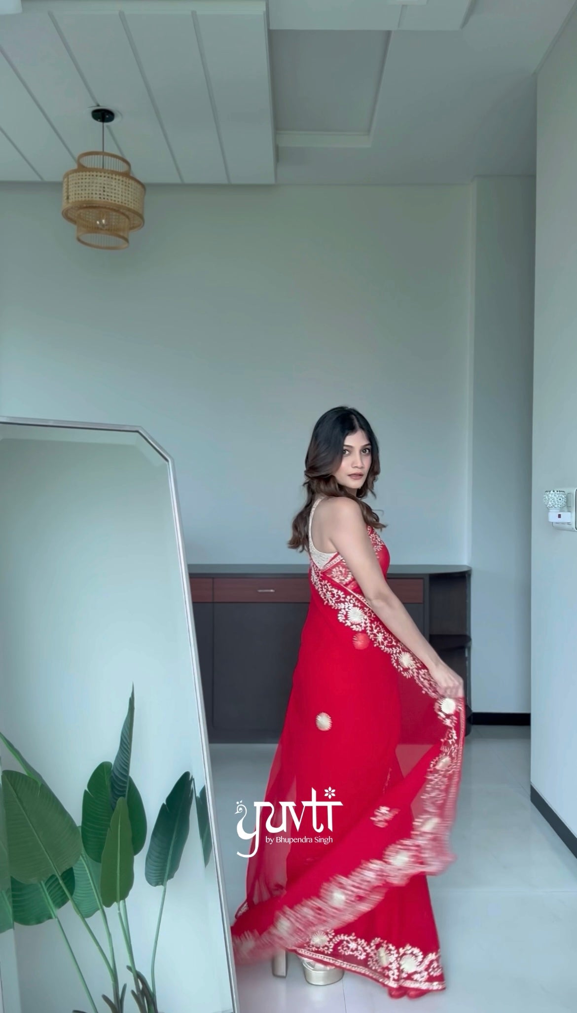 Red Colour Viscose Chiffon Sikhiya Butta Border Work saree