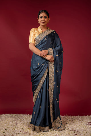 Light Neavysa Tin Bridal Saree